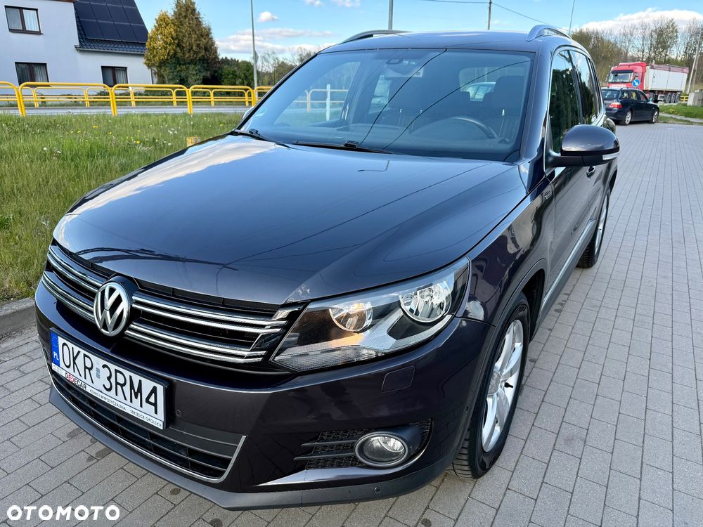 Volkswagen Tiguan 2.0 TDI DPF BlueMotion Technology Lounge Sport & Style - 4