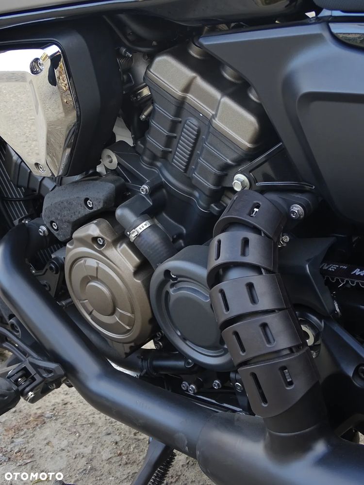 QJMOTOR SRV 600V - 5