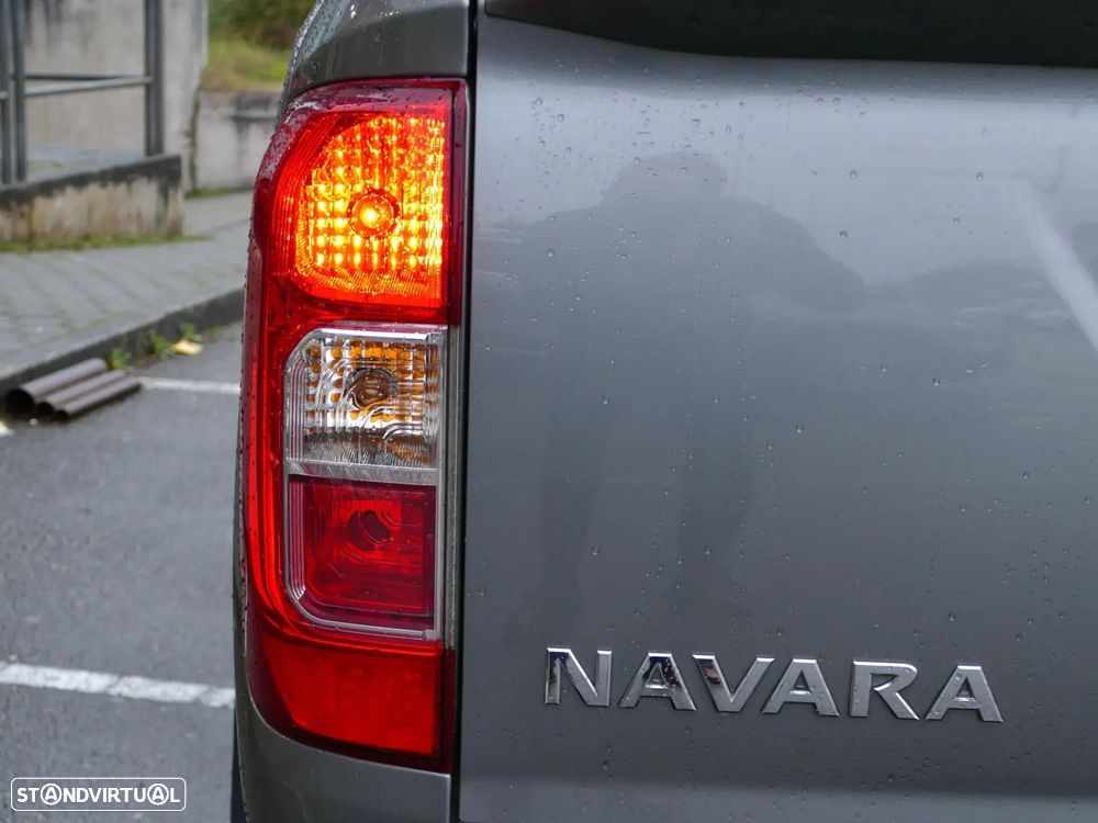 Nissan Navara 2.3 dCi CD 4WD N-Connecta Navi+Barras - 12