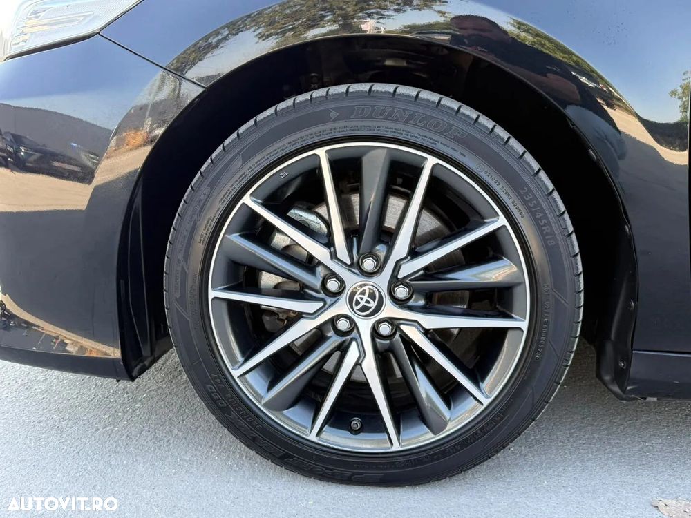 Toyota Camry 2.5 Dynamic - 11