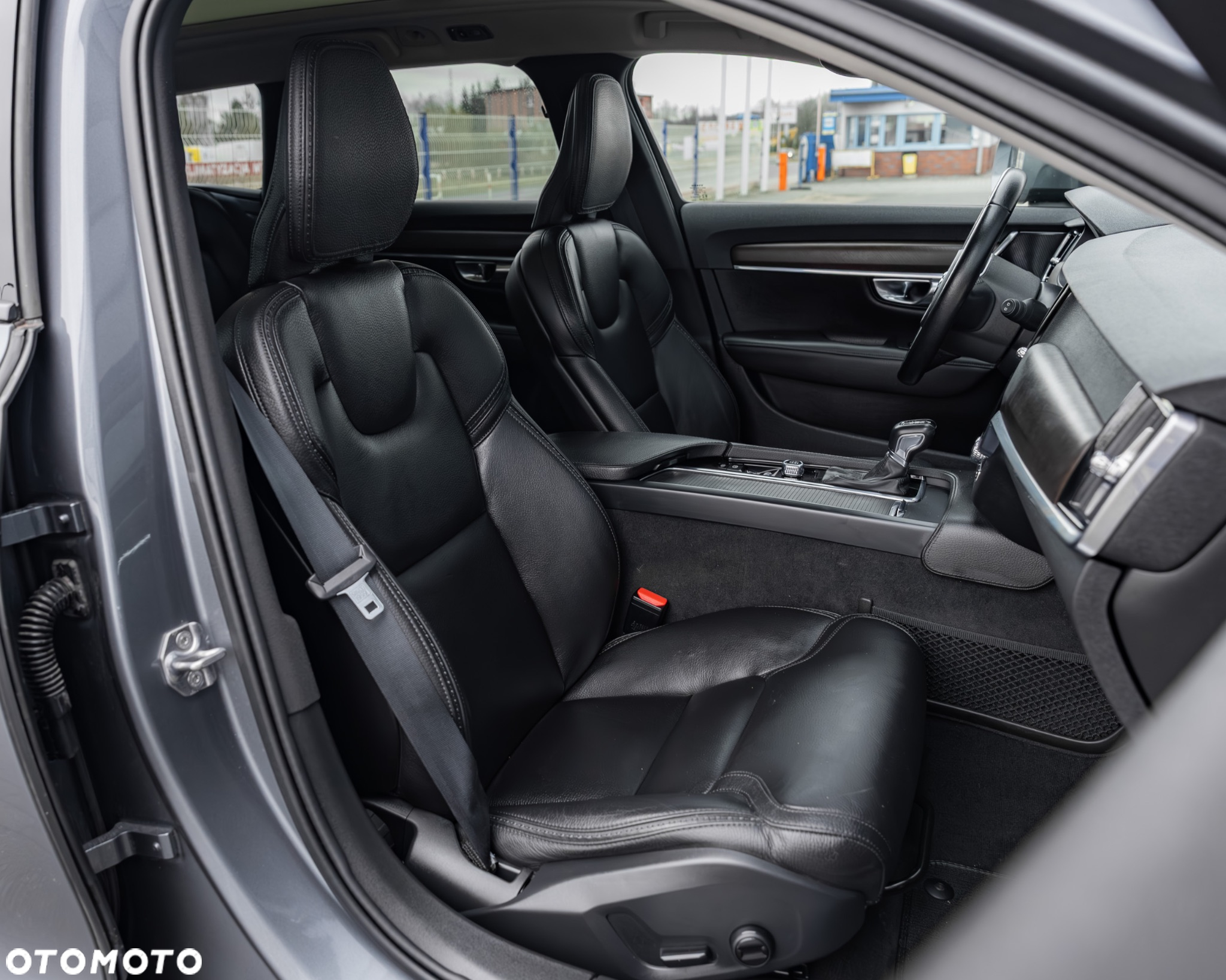 Volvo V90 Cross Country D5 AWD Geartronic - 22