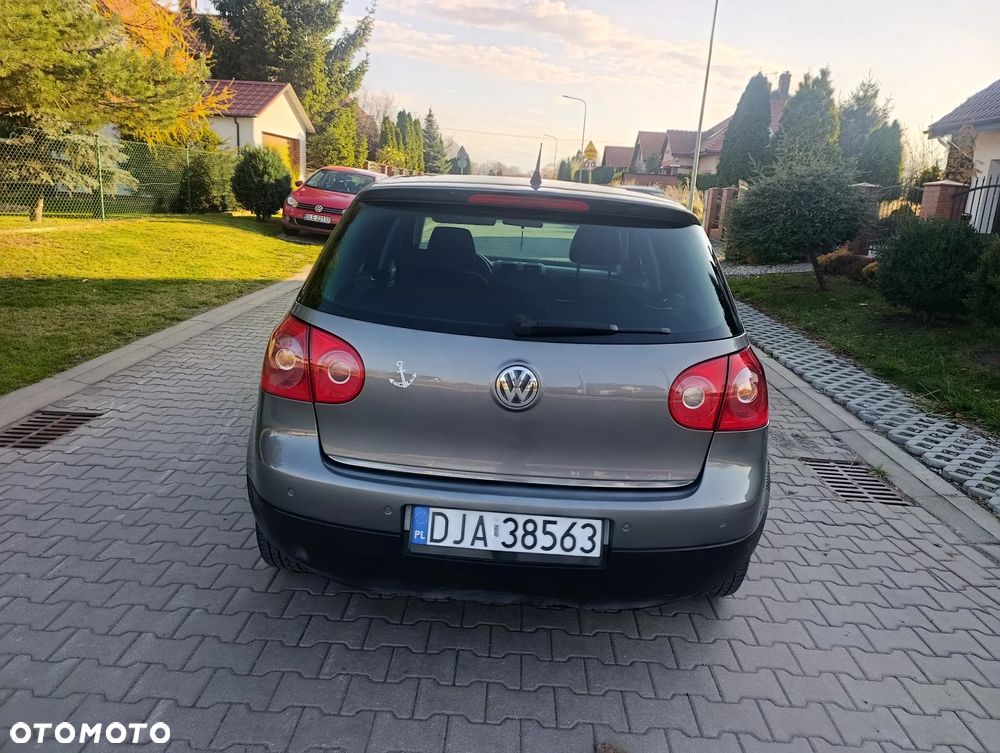 Volkswagen Golf V 1.6 Sportline - 9