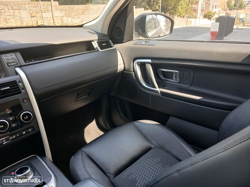 Land Rover Discovery Sport 2.0 TD4 HSE Luxury 7L Auto - 15