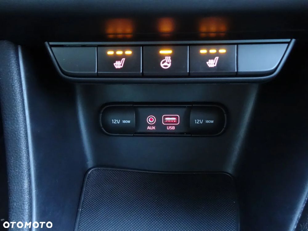 Kia Sportage 1.7 CRDI 2WD Dream-Team Edition - 30