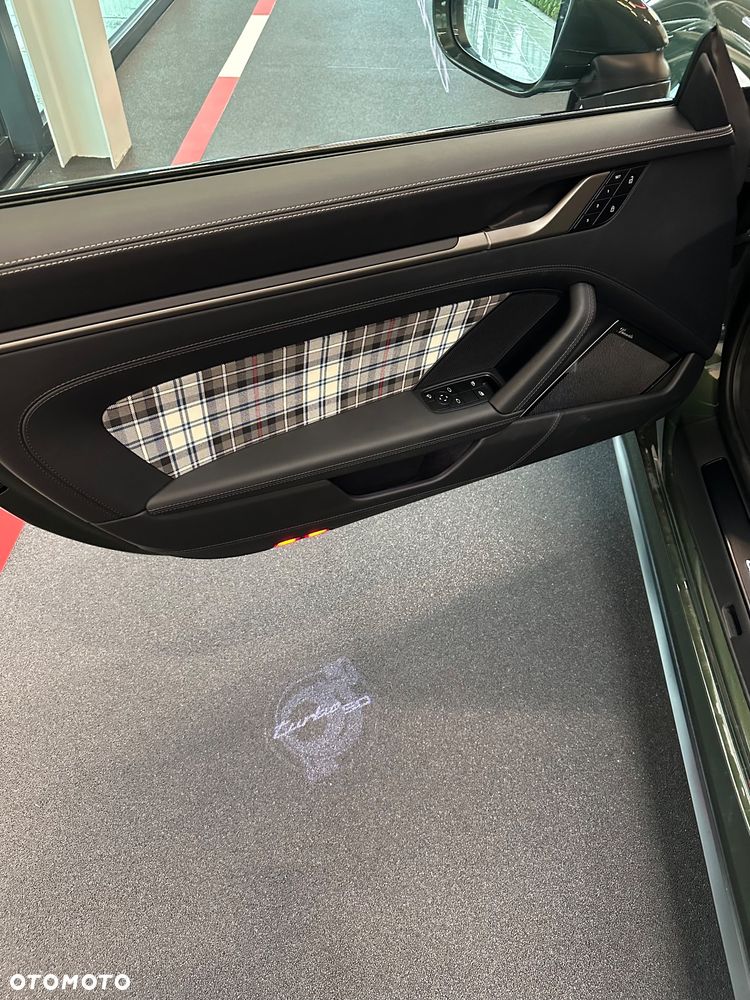 Porsche 911 Turbo 50 Years - 9