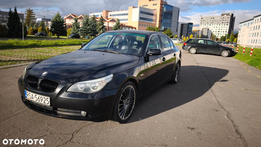 BMW Seria 5 520i - 8