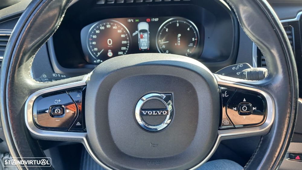 Volvo XC 90 2.0 D5 R-Design AWD - 19