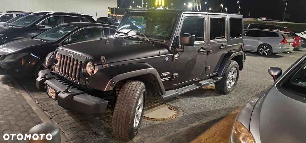 Jeep Wrangler - 11