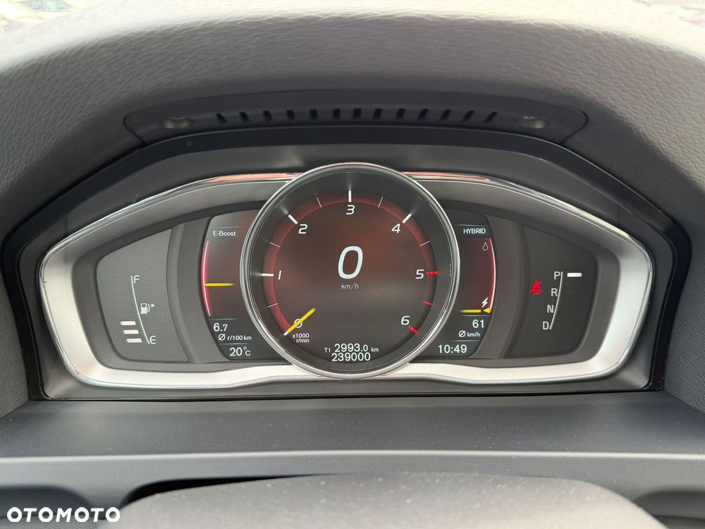 Volvo V60 D6 AWD Plug-in Hybrid Summum - 21