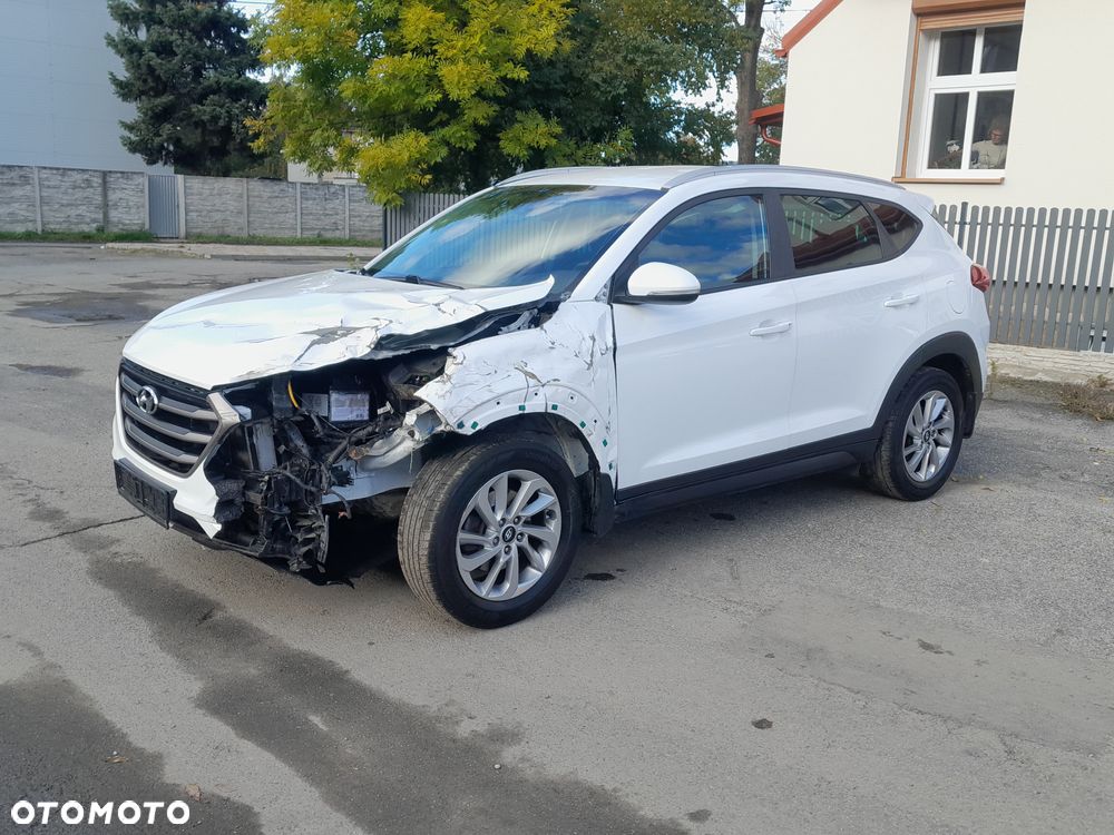 Hyundai Tucson 1.7 CRDI BlueDrive Style 2WD - 7