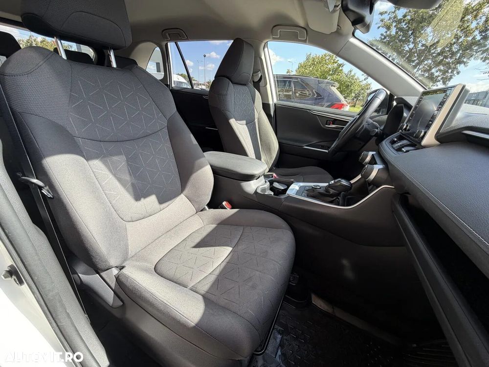 Toyota RAV4 - 15