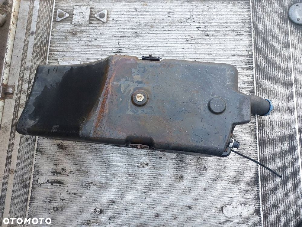 ZBIORNIK BAK ADBLUE RENAULT MAGNUM 460 DXi EURO 5 - 2