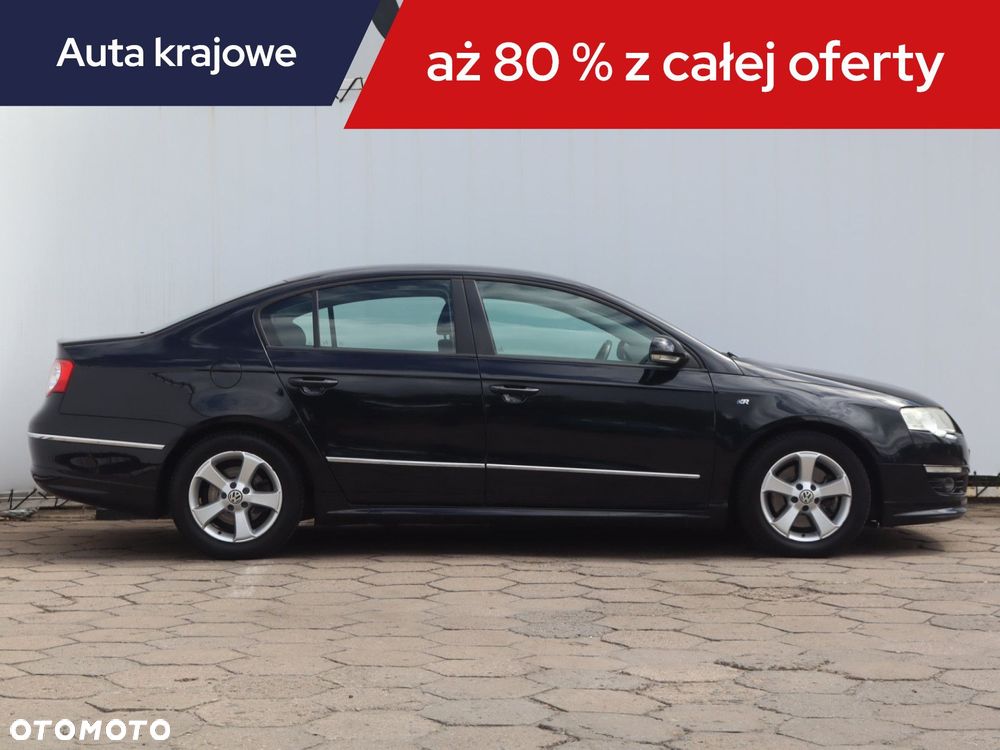 Volkswagen Passat - 8