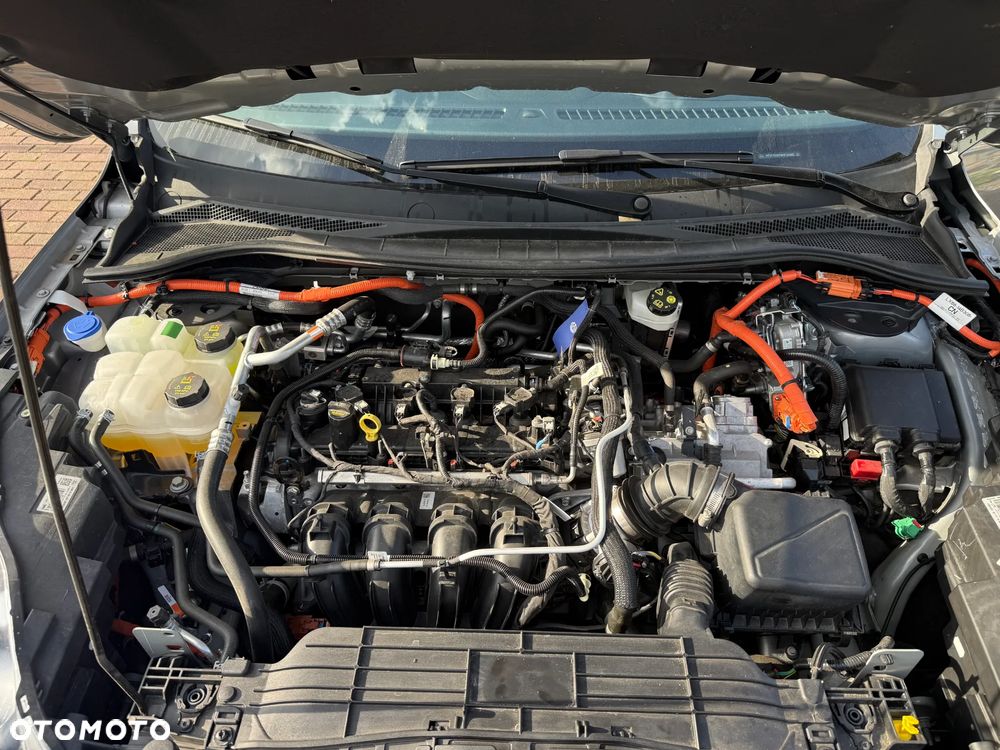 Ford Kuga 2.5P PHEV FWD Titanium X - 25