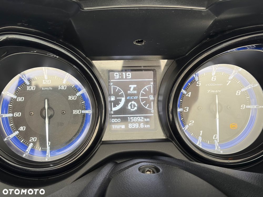 Yamaha Tmax - 8