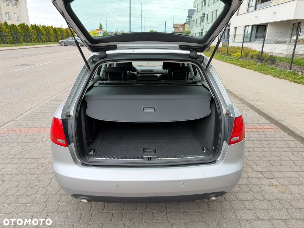 Audi A4 Avant 2.0 TDI - 15
