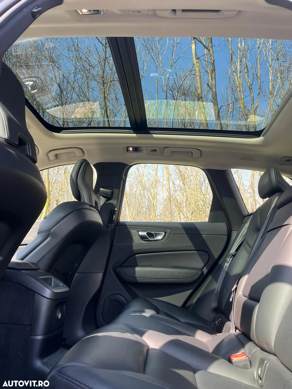 Volvo XC 60 T8 Twin Engine AWD Momentum - 7
