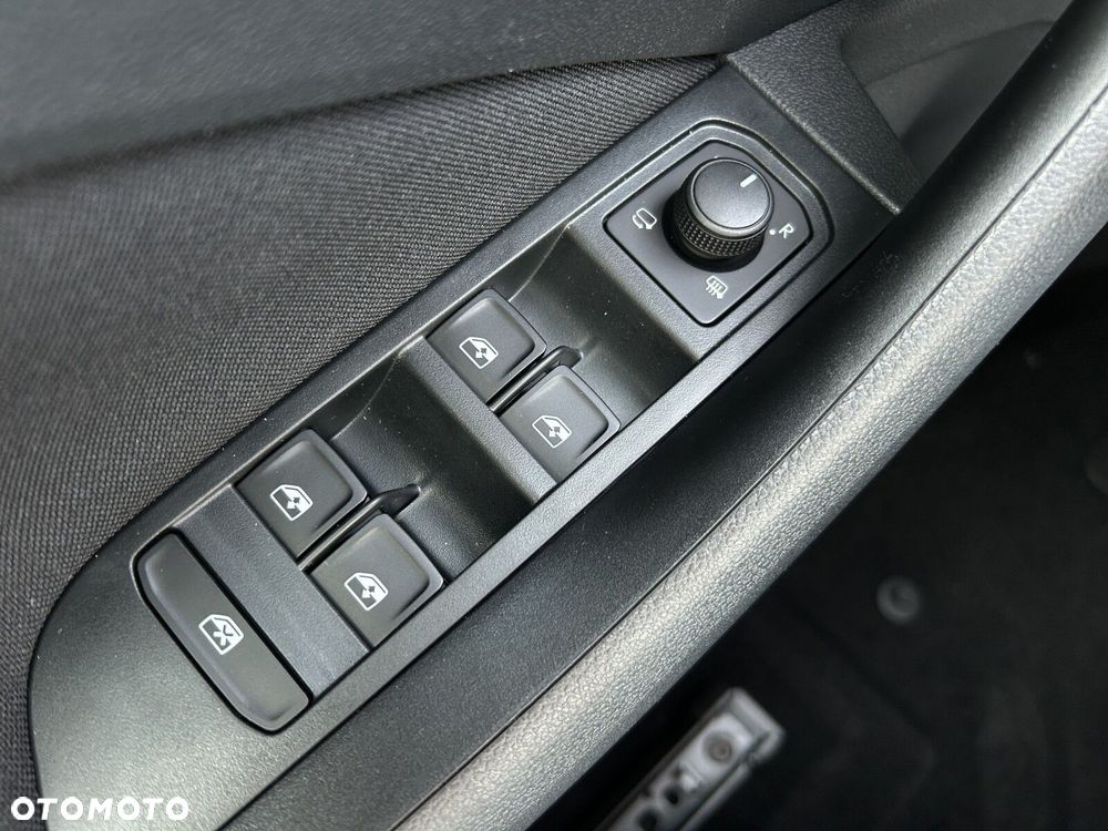 Skoda Kamiq 1.0 TSI Drive DSG - 23