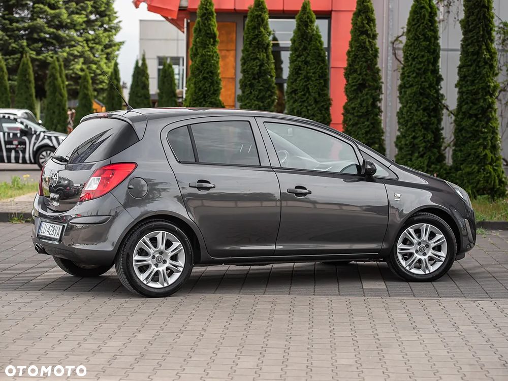 Opel Corsa 1.4 16V Innovation - 8