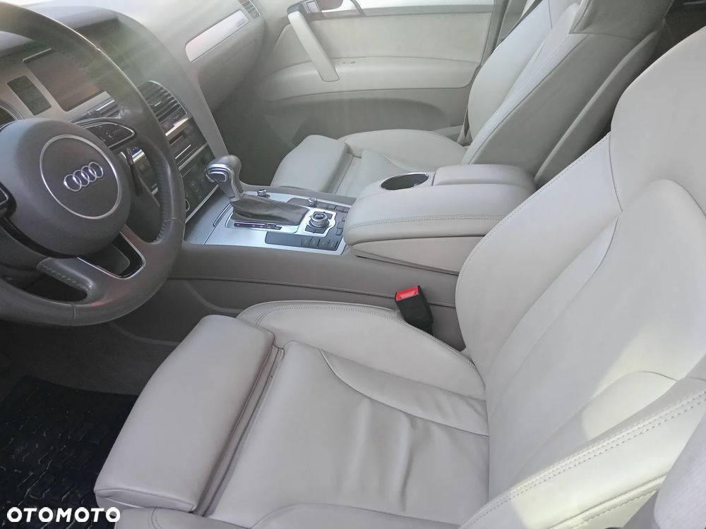 Audi Q7 - 13