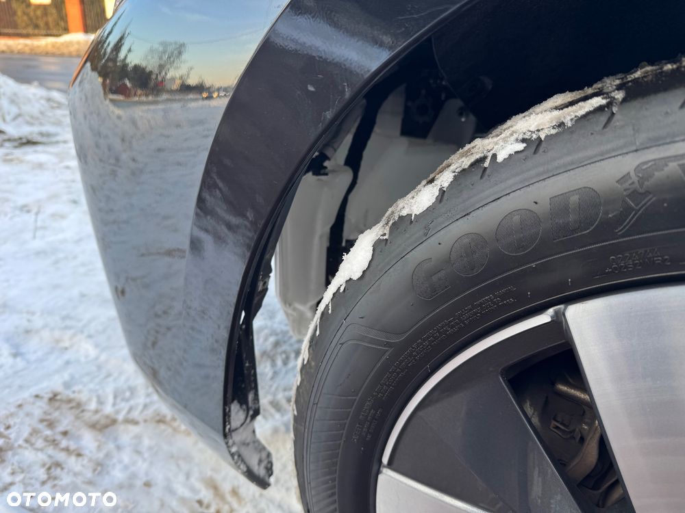 Volkswagen Passat - 21