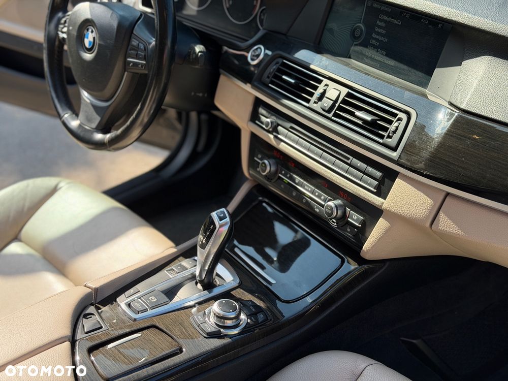 BMW Seria 5 520d Sport-Aut - 10