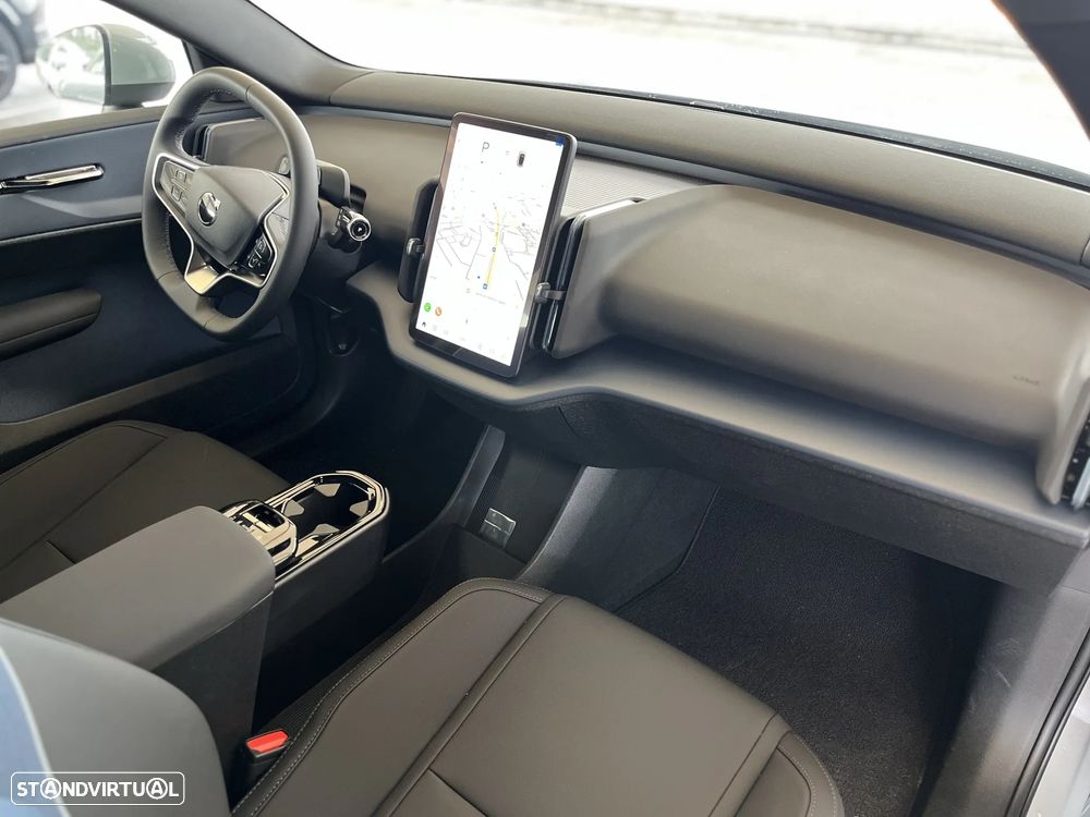 Volvo EX30 69 kWh Single Motor Extended Range Core - 6