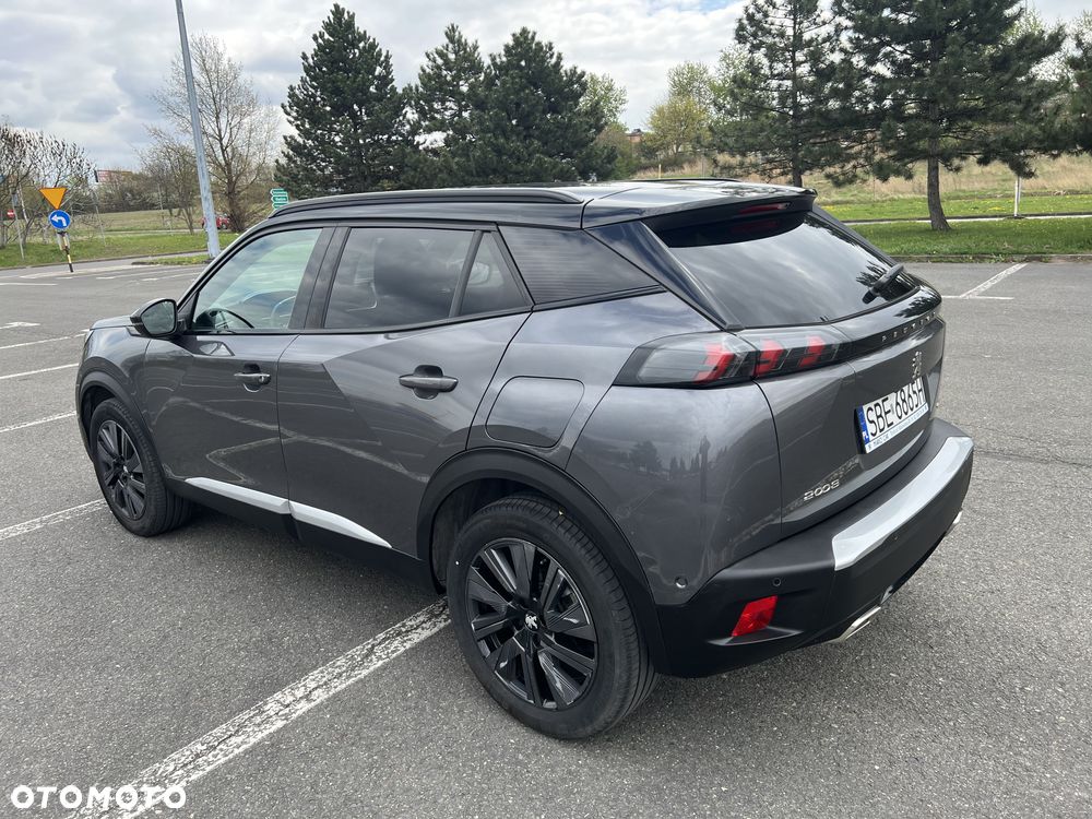 Peugeot 2008 PureTech 130 EAT8 GT Exclusive - 21