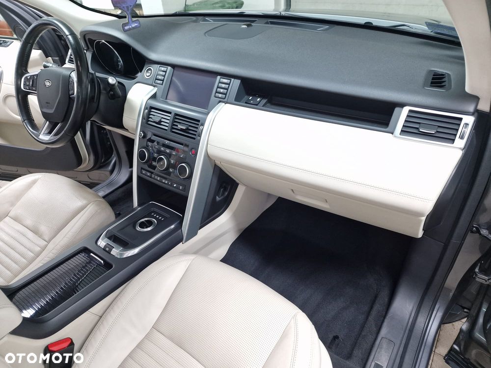 Land Rover Discovery Sport 2.0 Si4 HSE Luxury - 5