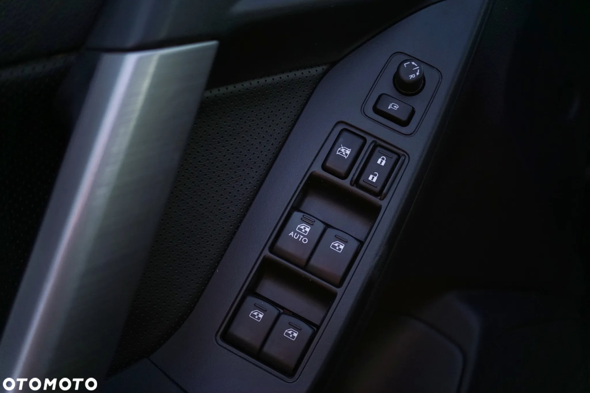 Subaru Forester 2.0XT Platinum Lineartronic - 18