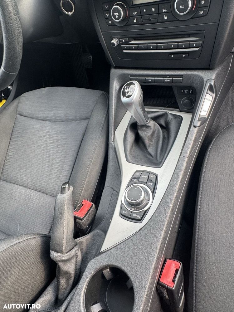 BMW X1 sDrive18d Sport Line - 5