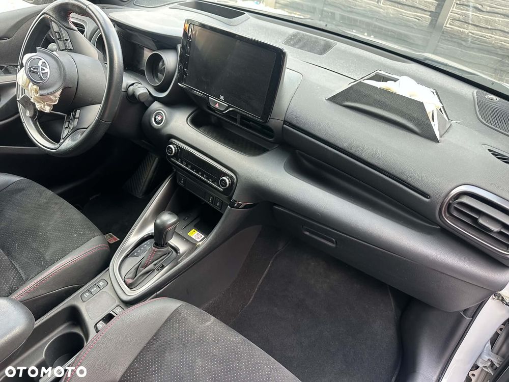 Toyota Yaris Hybrid 1.5 GR Sport - 14