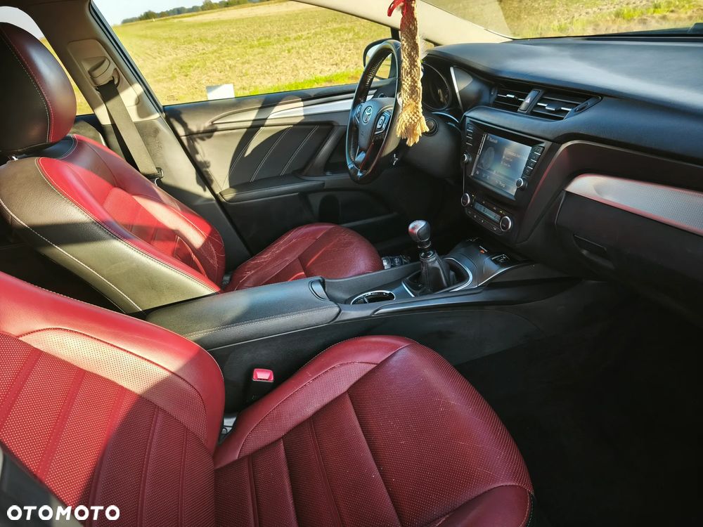 Toyota Avensis 1.8 Selection - 13