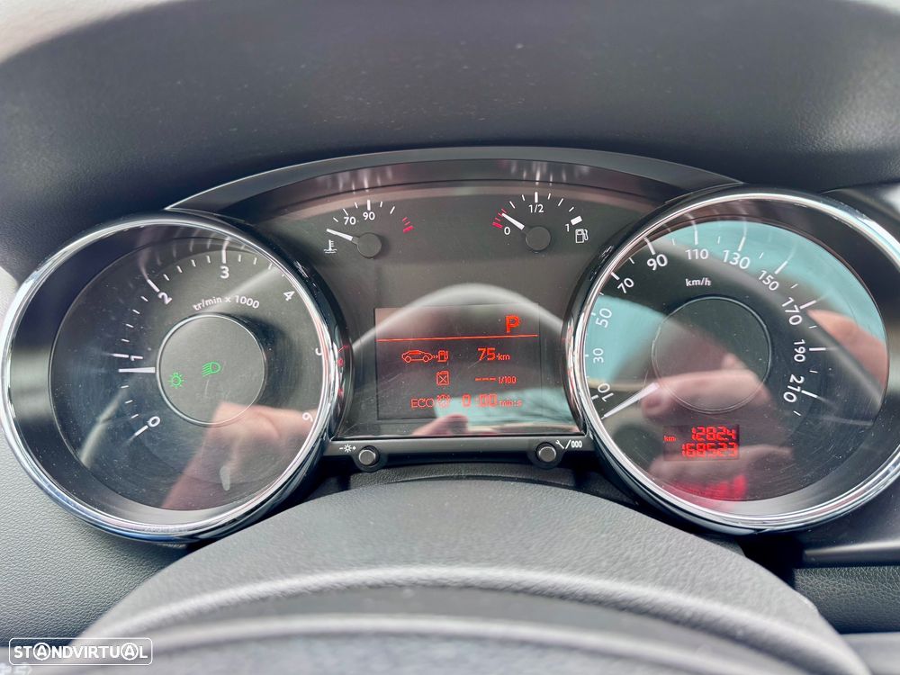 Peugeot 3008 1.6 BlueHDi Allure EAT6 - 18