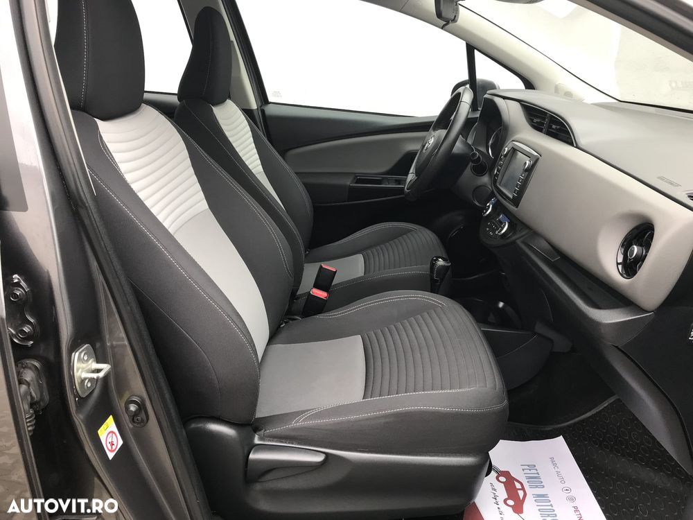 Toyota Yaris - 17