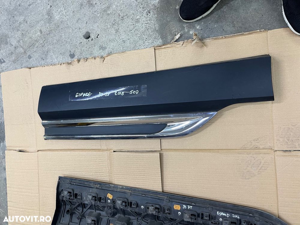 Bandou ușă dreapta spate Renault espace 2016 - 1