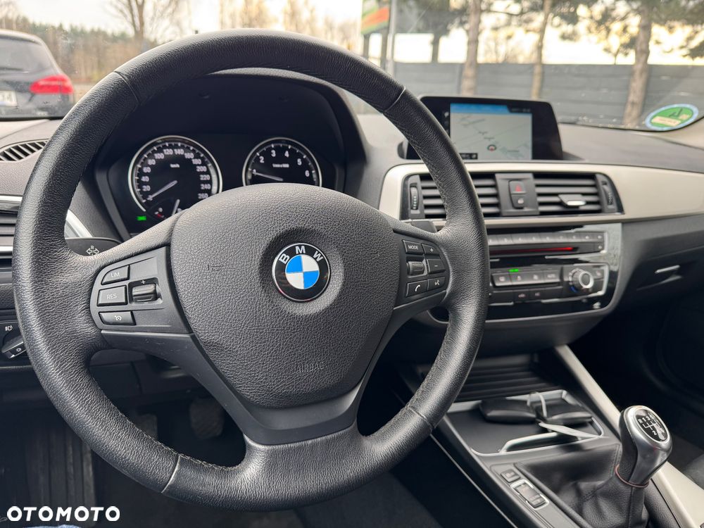 BMW Seria 1 116i Luxury Line - 23