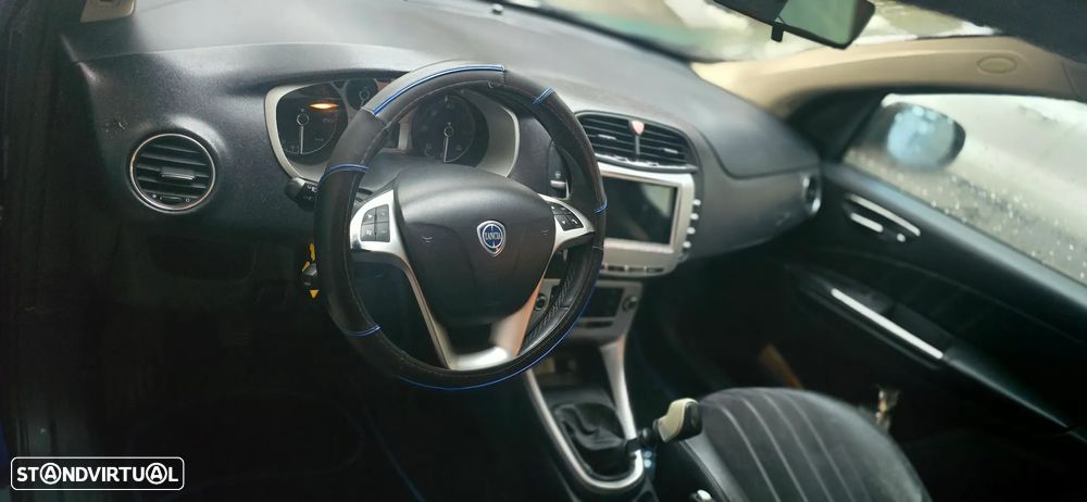 Lancia Delta 1.6 M-Jet Platino - 5