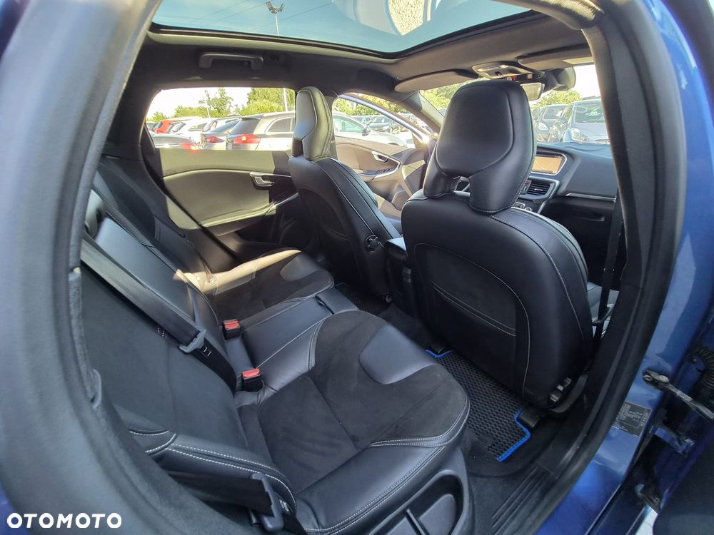 Volvo V40 T3 Geartronic RDesign - 22