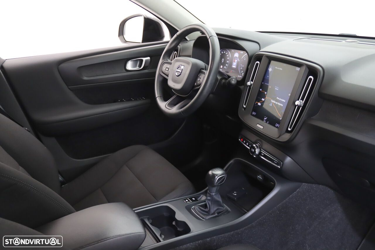 Volvo XC 40 2.0 D3 Momentum - 5