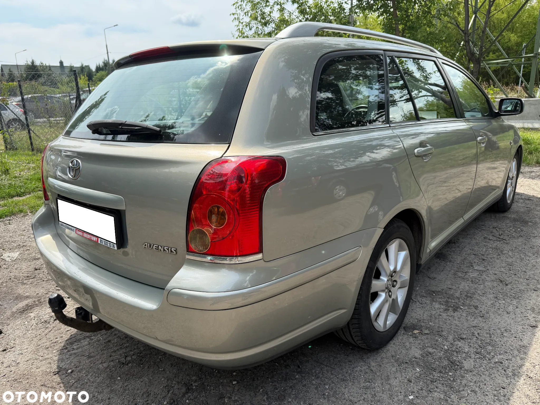Toyota Avensis - 13