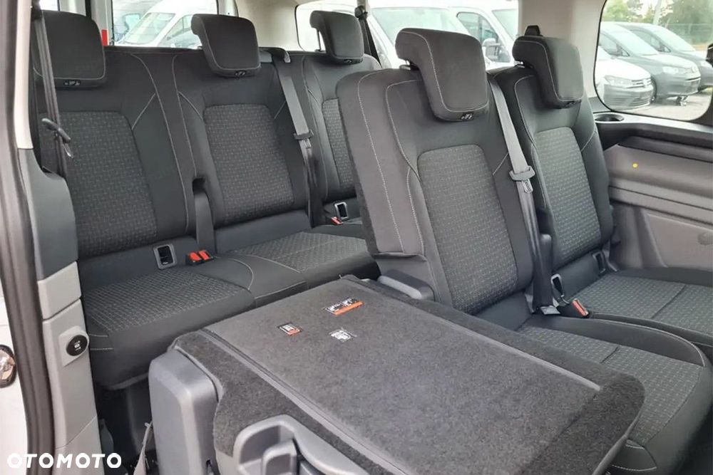 Ford Transit Custom - 11