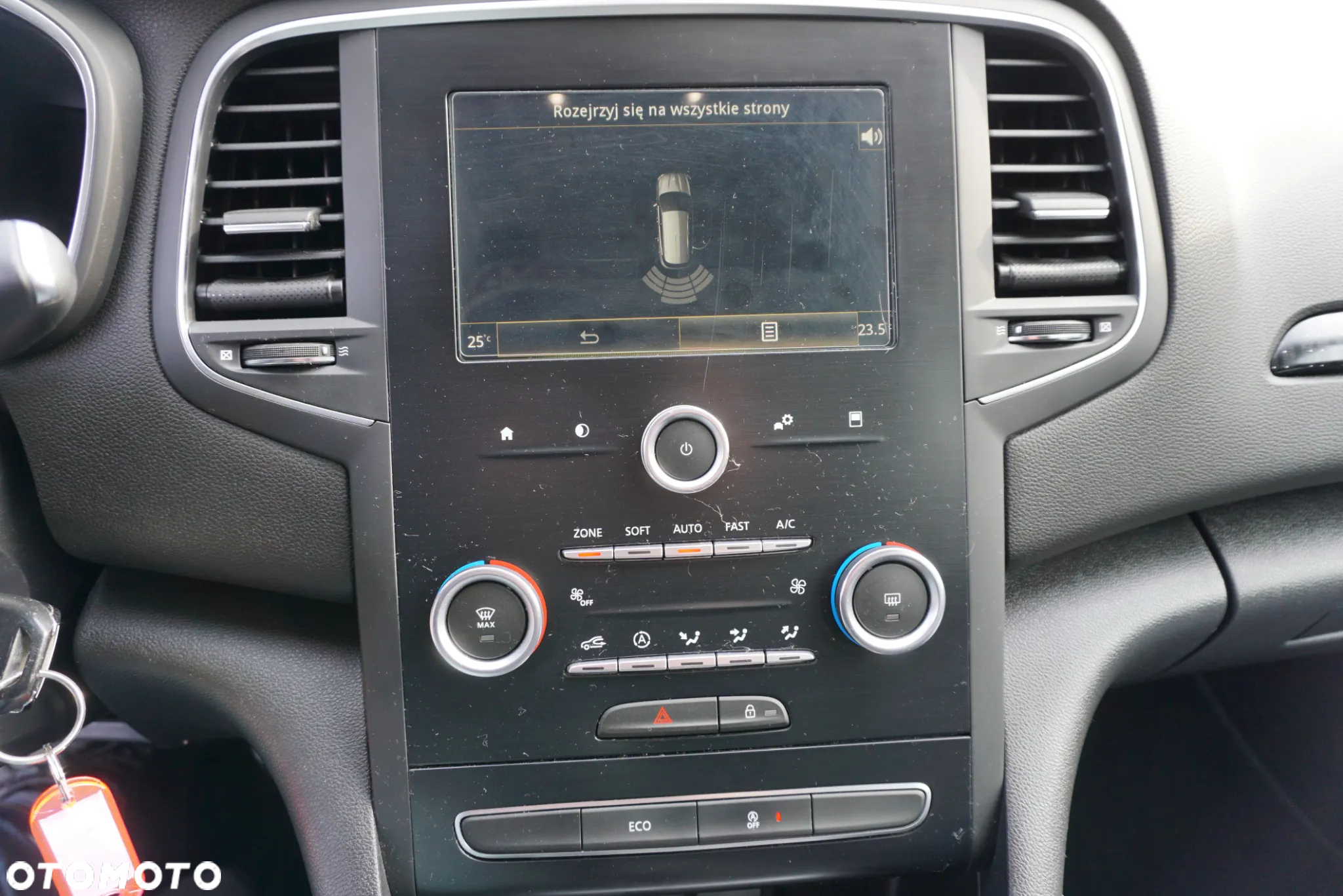 Renault Megane Grandtour ENERGY TCe 100 INTENS - 20