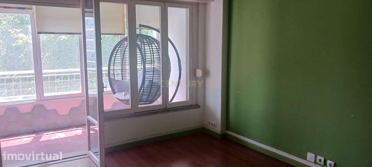 Apartamento T2 +1 Duplex em Alvalade, Lisboa - Oportunidade Única - Grande imagem: 4/33