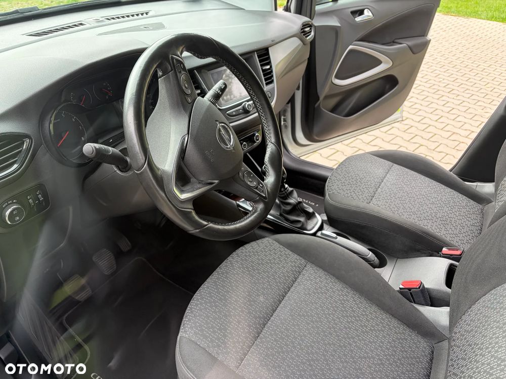 Opel Crossland X 1.2 T Enjoy S&S - 8