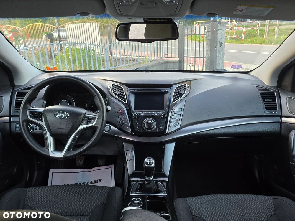 Hyundai i40 Kombi blue 1.6 Family+ - 20