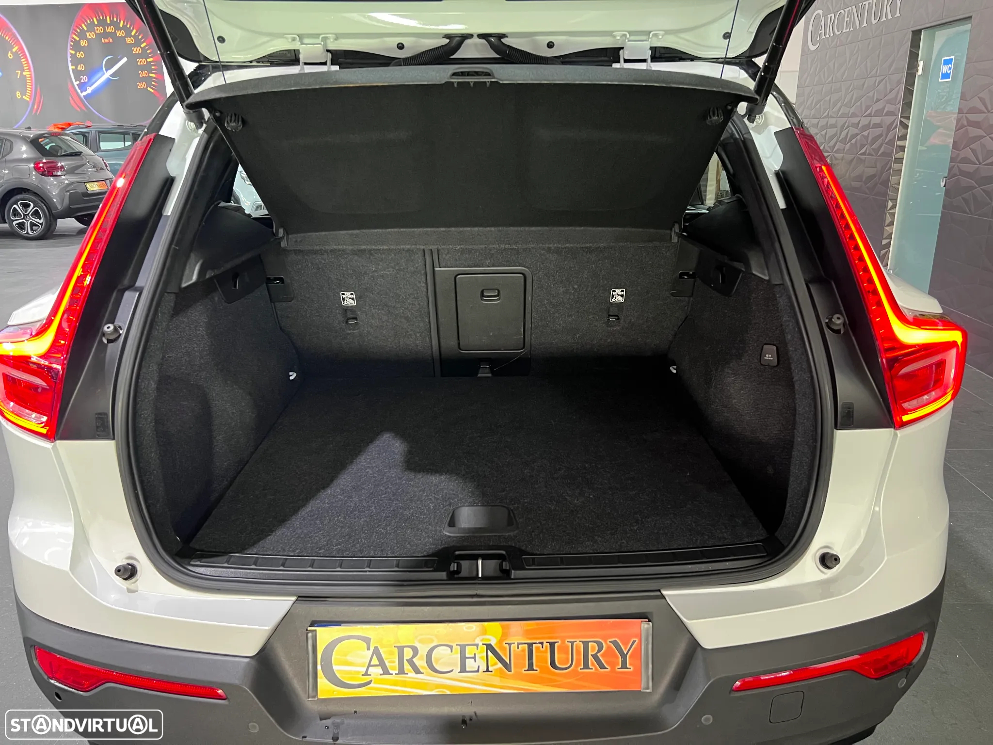 Volvo XC 40 1.5 T4 PHEV R-Design - 3