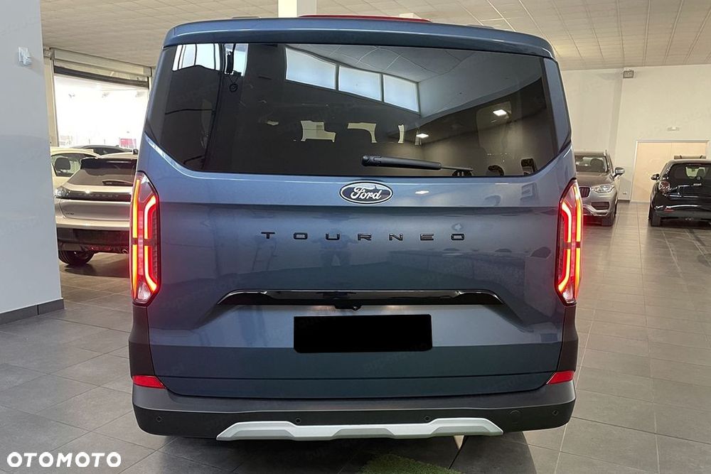 Ford Tourneo Custom - 7