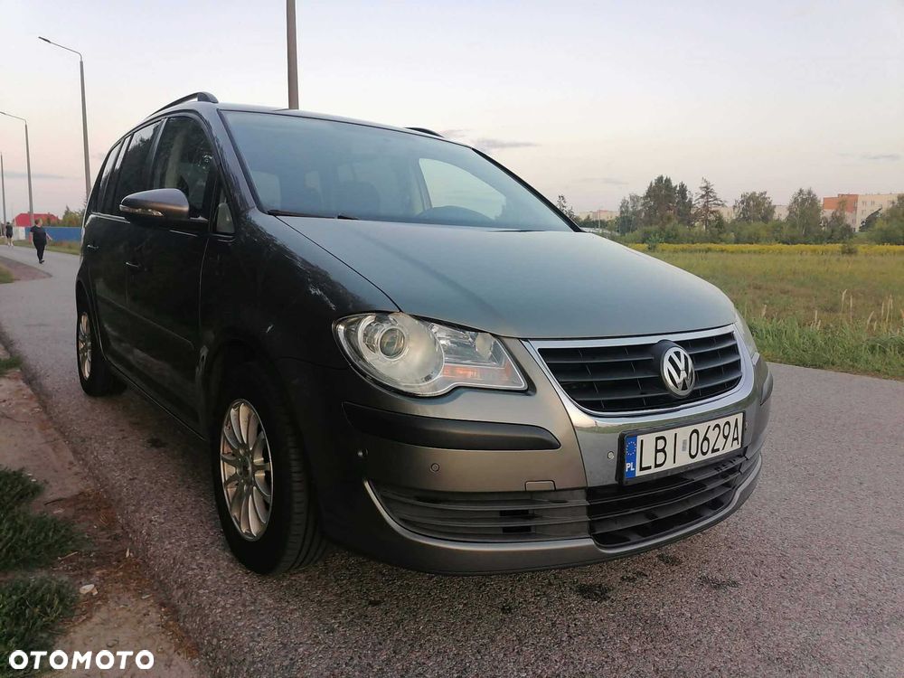 Volkswagen Touran - 7