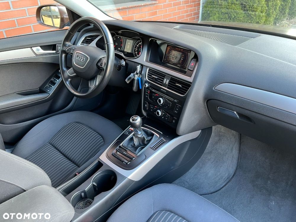 Audi A4 Avant 2.0 TDI DPF Ambition - 8